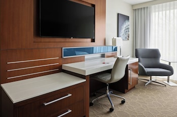 Room, 1 King Bed, River View (Patio)