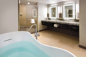 Presidential Suite, 1 King Bed, River View