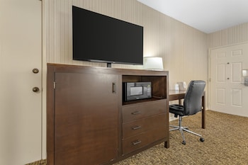 Standard Room, 2 Queen Beds, Accessible, Non Smoking