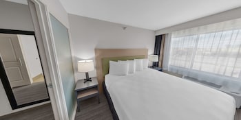 Suite, 1 King Bed with Sofa bed, Non Smoking (Extended Stay)