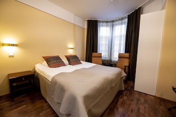 Standard Double Room, 1 Queen Bed