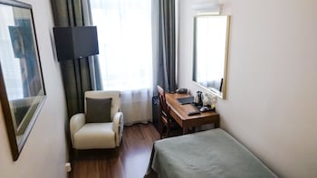 Classic Single Room
