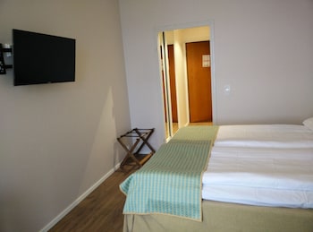 Standard Double Room, 1 Queen Bed