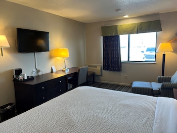 Standard Room, 1 King Bed