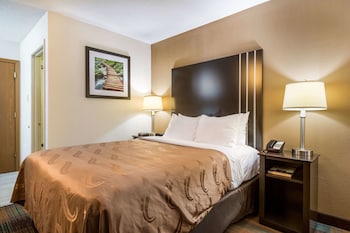 1 Queen Bed, Nonsmoking
