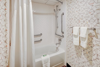 Standard Room, 1 Double Bed, Accessible Bathtub (Mobility)