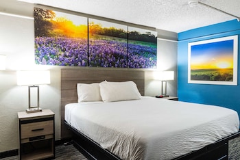 Standard Room, 1 King Bed, Smoking