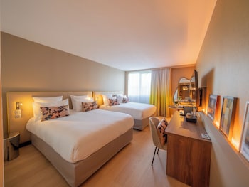 Family Room, 2 Double Beds (Superior)