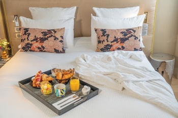 Junior Suite, 1 King Bed