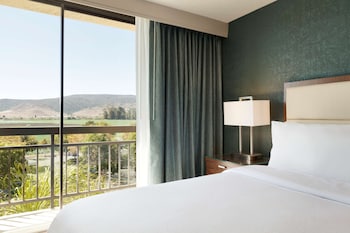 Executive Room, 1 King Bed, Non Smoking