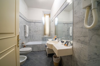 Classic Quadruple Room
