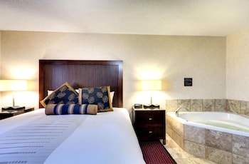 Suite - King Bed Non - Smoking