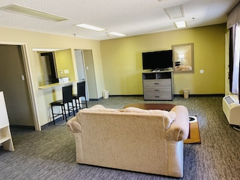 Suite, 1 King Bed