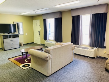 Suite, 1 King Bed