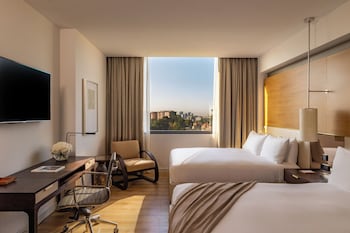 Deluxe Connecting Rooms