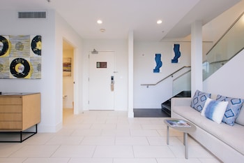 Bi-Level Loft King with Patio