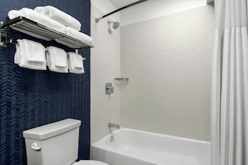 Room, 2 Queen Beds