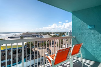 Room, 2 Queen Beds, Accessible (Urban View)