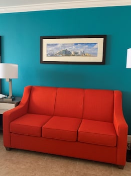 Room, 1 King Bed, Balcony, Oceanfront (Accessible)