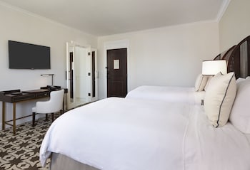 Room, 2 Double Beds, Accessible (Roll-in Shower)