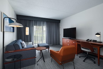 Suite, 1 Bedroom (Hearing Accessible)
