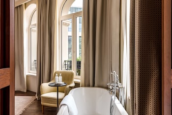 Corner Junior Suite