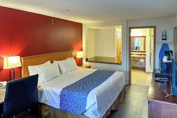 Suite, 1 King Bed, Non Smoking