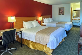 Standard Room, 2 Queen Beds, Non Smoking