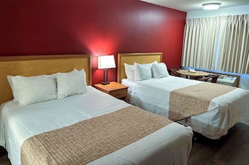 Standard Room, 2 Double Beds, Non Smoking