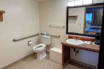 Standard Room, 2 Double Beds, Non Smoking