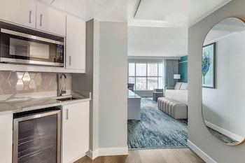 Studio, 1 King Bed with Sofa bed, Kitchenette