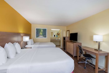 Room, 2 Queen Beds, Accessible, Non Smoking