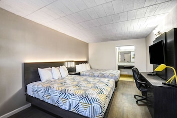 Standard Room, 2 Queen Beds, Non Smoking, Refrigerator & Microwave
