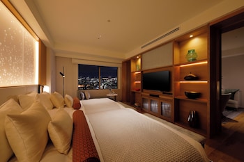 Suite Hollywood Twin Room, Non-Smoking, 64sqm