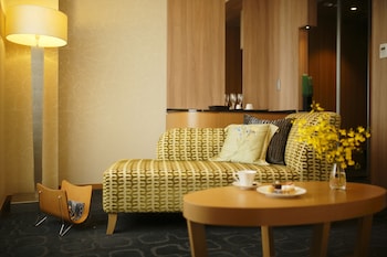 High Floor Luxe Deluxe King Room, Non-Smoking, 44sqm