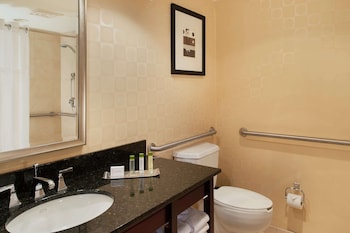 Two Queen Beds, Non-Smoking, Roll In Shower