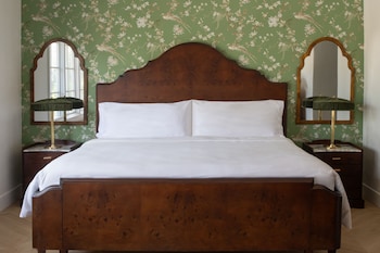 Premier Room, 1 King Bed