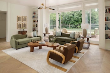 Superior House (Hibiscus Residence)
