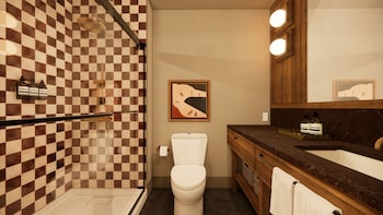Renovated Golf/Nordic, 2 Queen Beds