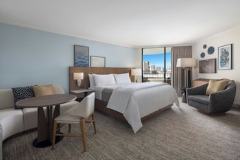 Tower Waikiki City, Mobility/Hearing Accessible, 1 King, City View, Newly Renovated
