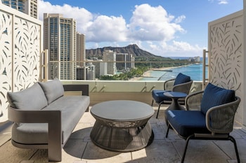 Penthouse, Non Smoking (View)
