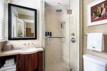Banyan Deluxe City View King, Newly Renovated