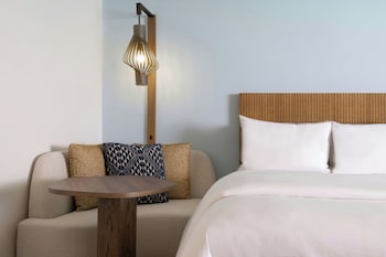 Room, 2 Queen Beds, Ocean View, Tower (Tower, Newly Renovated)