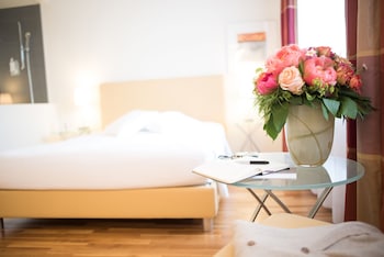 Superior Single Room (Chic)
