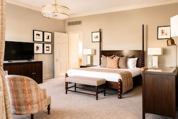 Deluxe Room, 1 Double Bed (Super Deluxe 4 Poster)