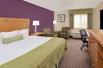 Standard Room, 1 King Bed