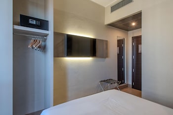 Standard Single Room, Non Smoking