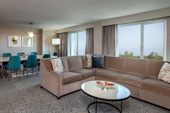 Presidential Suite, 1 King Bed (With Parlor)