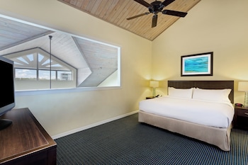 Suite, 1 Bedroom (Sunset View)