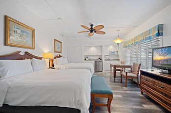 Premium Room, 2 Queen Beds, Accessible (Communications, Mobility, Access Tub)